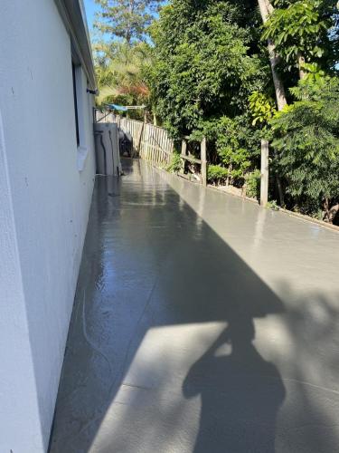 concrete drying up